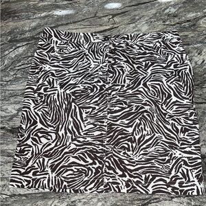 NWOT Chico’s Animal Print skirt size 2